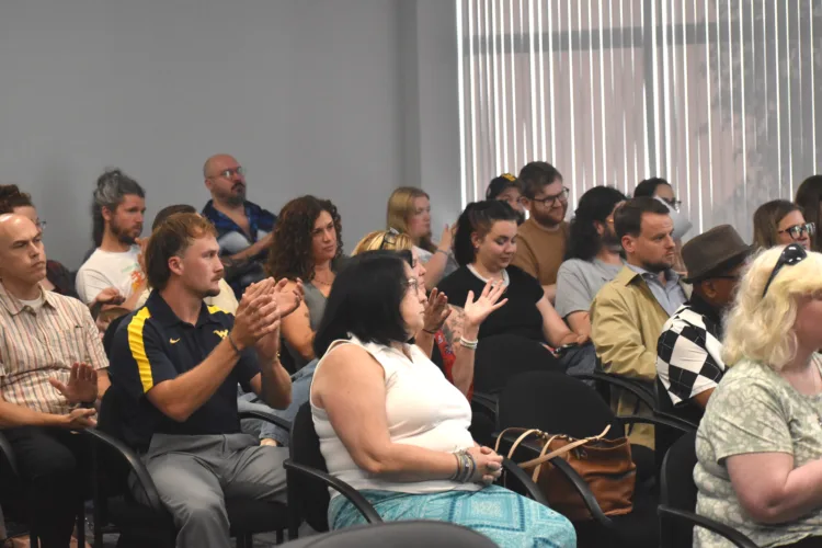 Citizens Urge City to Place Moratorium on Data Centers